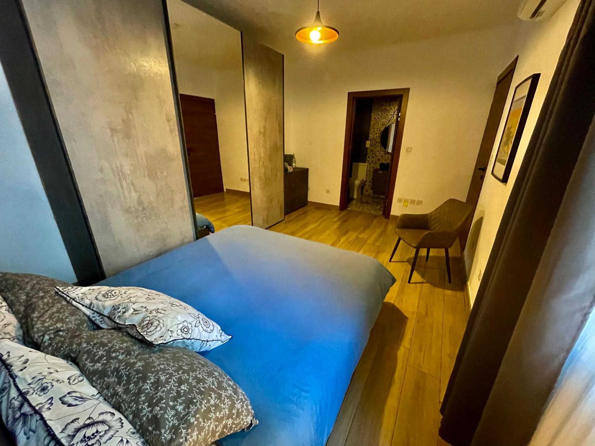 Airport Accommodation Bedroom With Your Own Private Bathroom Self Check In And Self Check Out Air-Condition Included Mqabba Ngoại thất bức ảnh